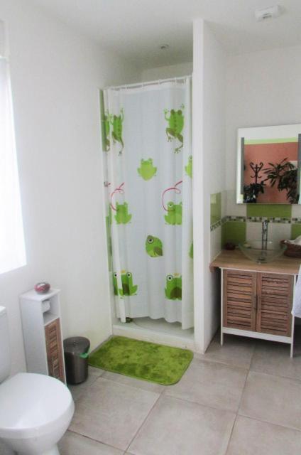 Privatunterkunft 20m2 Avec Salle De Bain Privee Dans Maison En Bois *