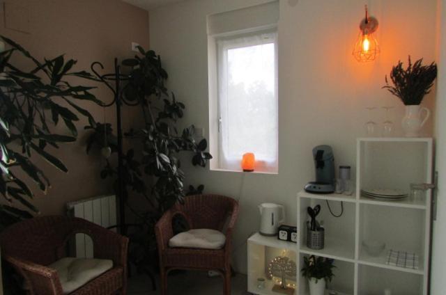 Privatunterkunft 20m2 Avec Salle De Bain Privee Dans Maison En Bois